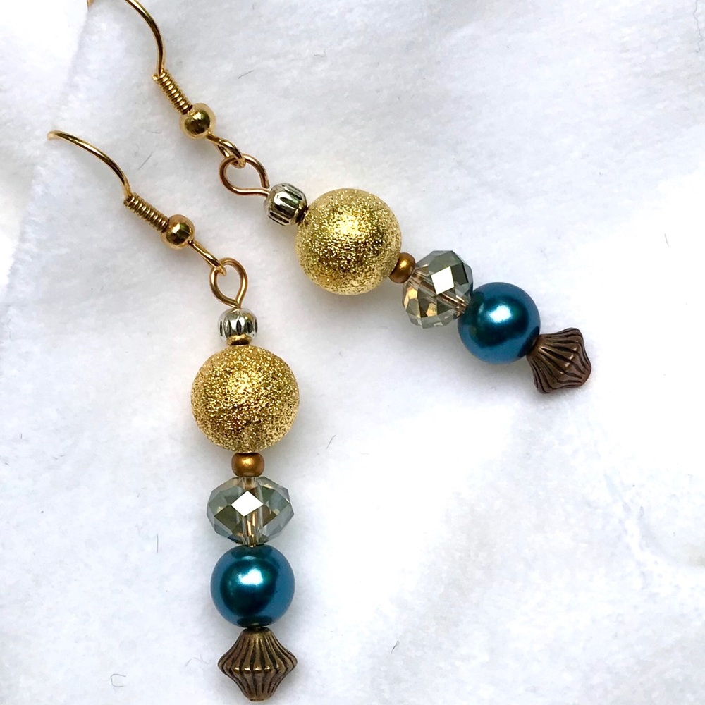 Handmade Earrings with Vintage & Modern Elements (E113-3H)